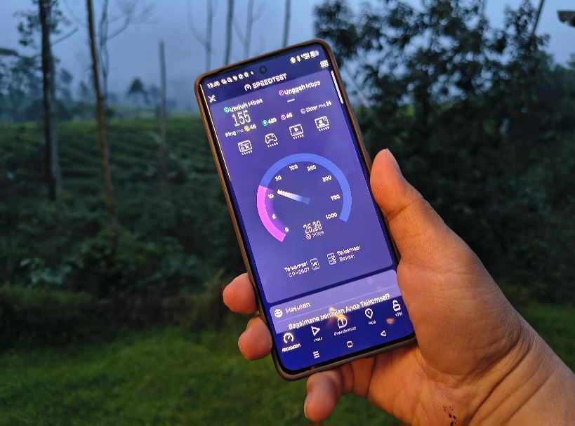 Kecepatan unduh dan unggah menggunakan jaringan Telkomsel sangat tinggi di Pangalengan
